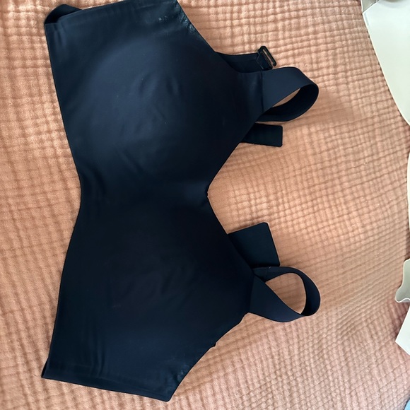 2 Knix Wingwoman bras like new. Price is per item. Discount for both. - Picture 5 of 5